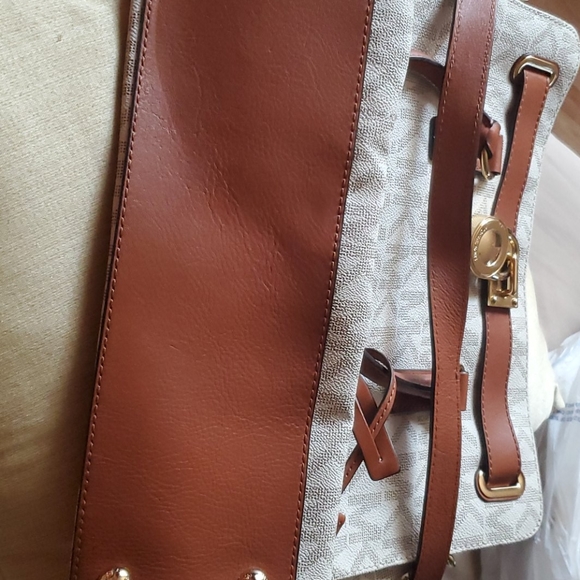 New Bag - Picture 3 of 6